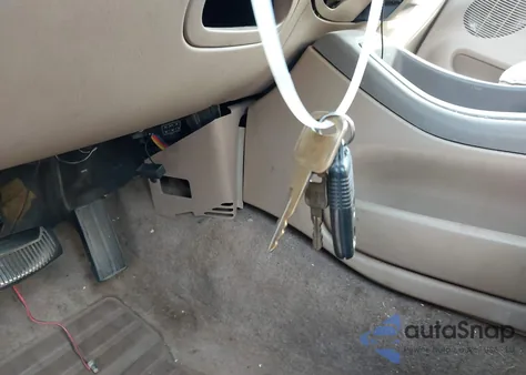 1997 Ford F-150 Lariat/Xl/Xlt z USA, uszkodzony, nr VIN 1FTDX18W0VNB20001